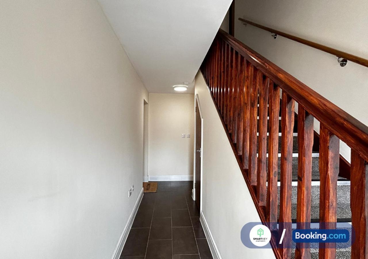 Modern 2 Bed 2 Bath Apartment Free Parking Watford  Exteriér fotografie